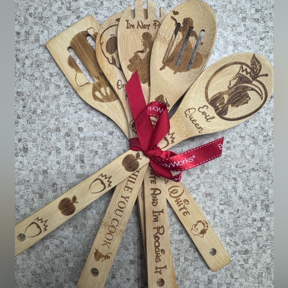 Disneys Snow White Wooden Kitchen Utensils Set
